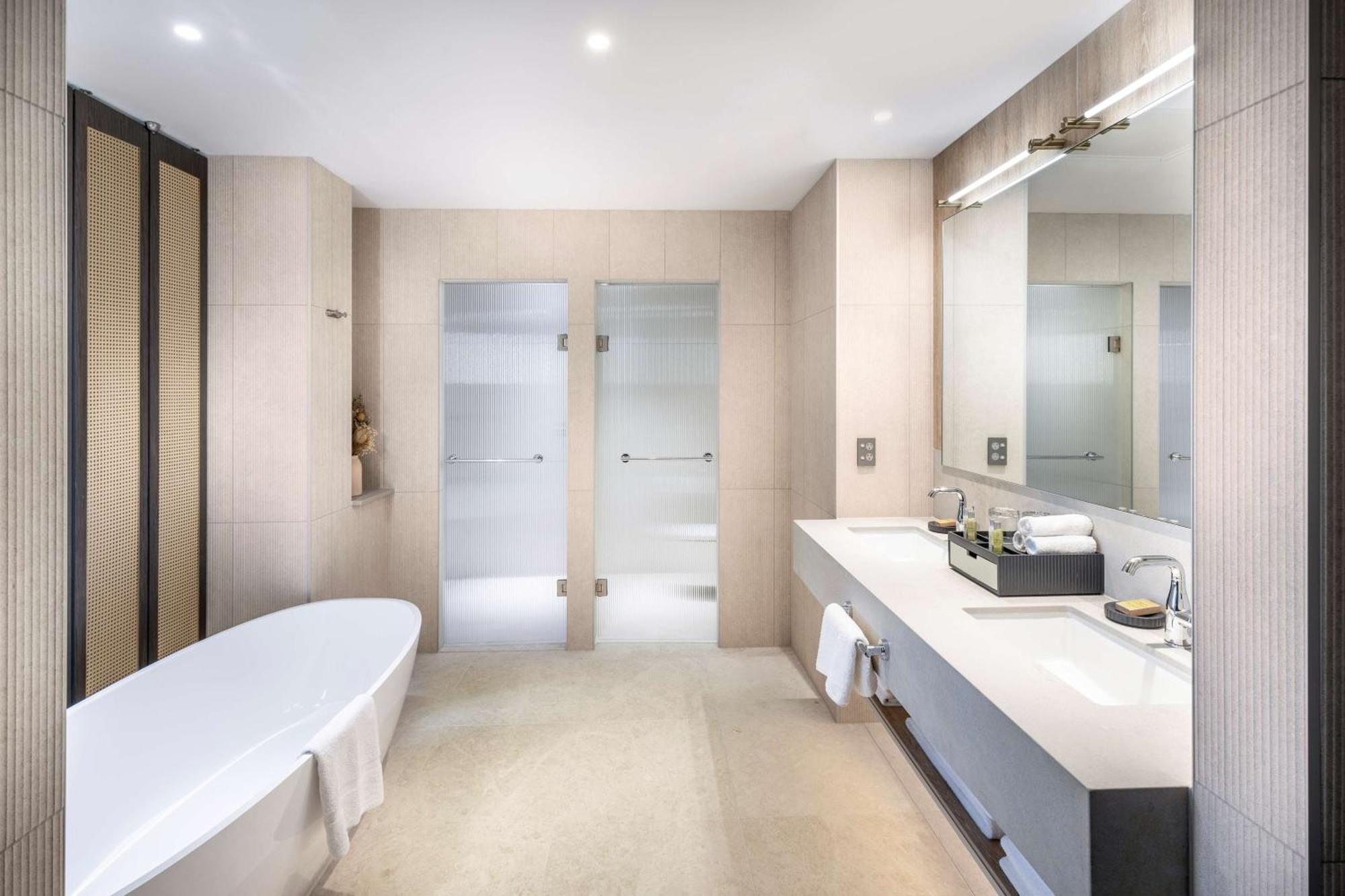 Doubletree By Hilton Auckland Karaka Hotel Kültér fotó