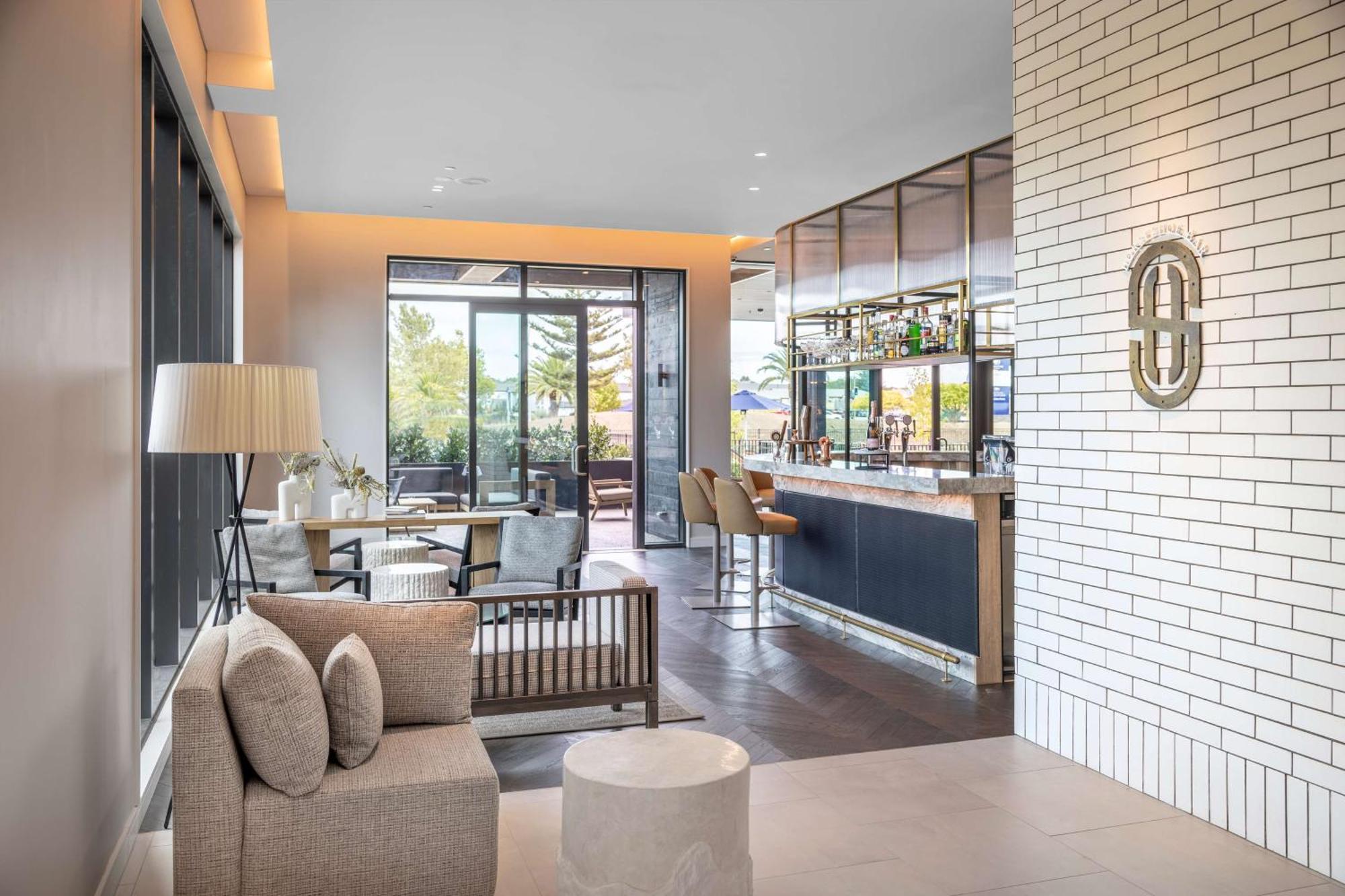 Doubletree By Hilton Auckland Karaka Hotel Kültér fotó