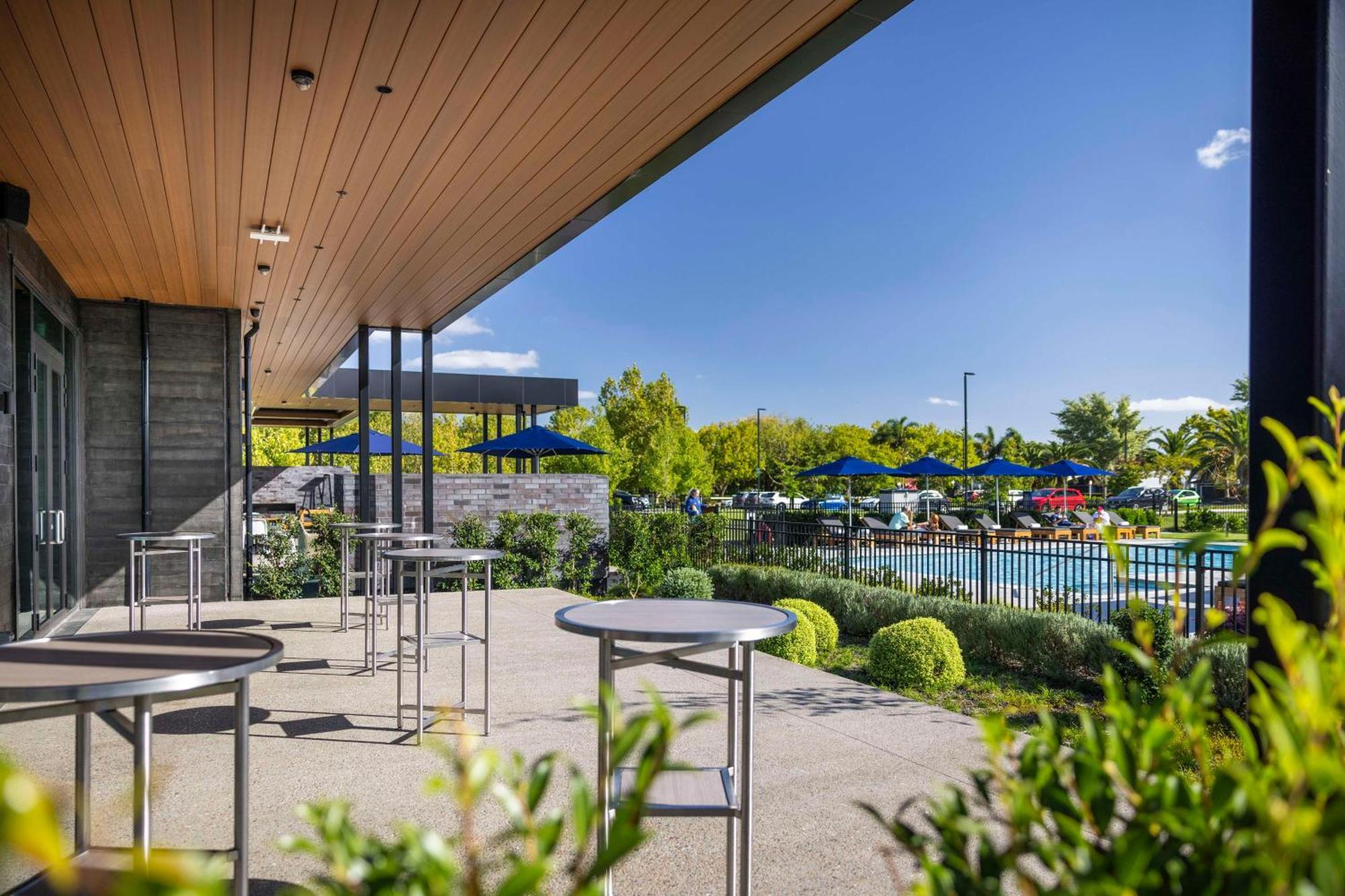 Doubletree By Hilton Auckland Karaka Hotel Kültér fotó